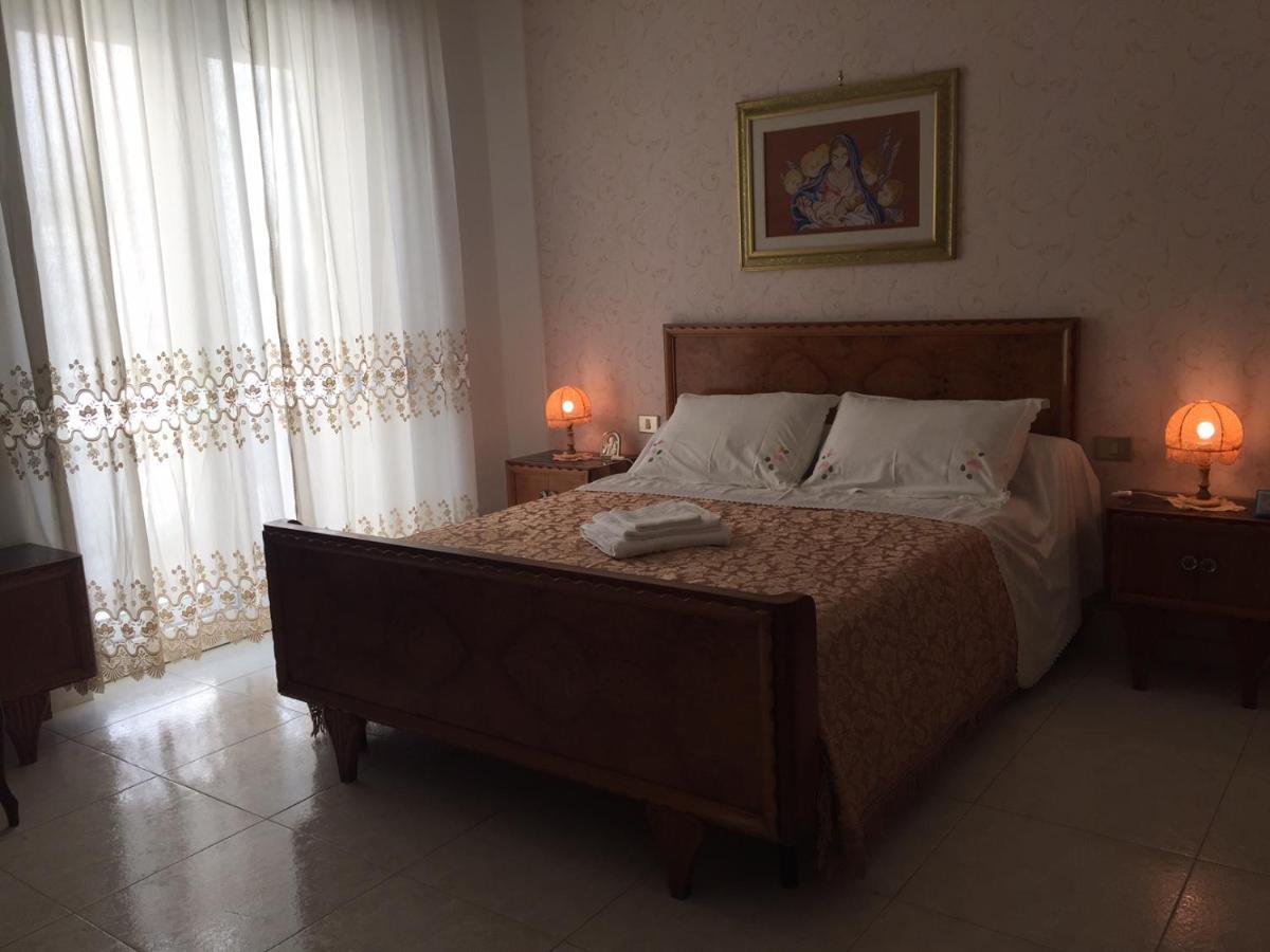 B&B Donna Porzia Trani Exterior foto